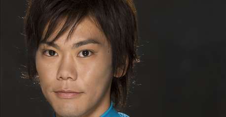新城幸也.jpg